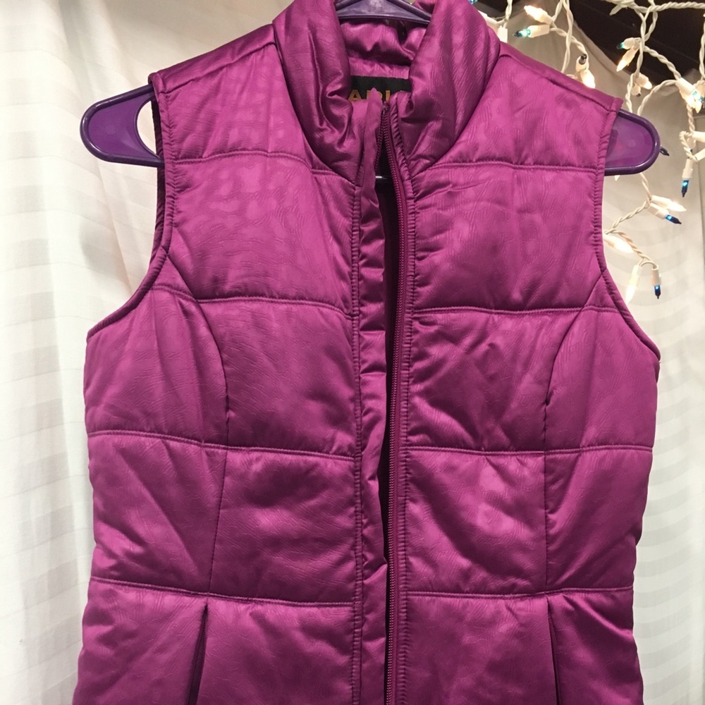 Ariat vest